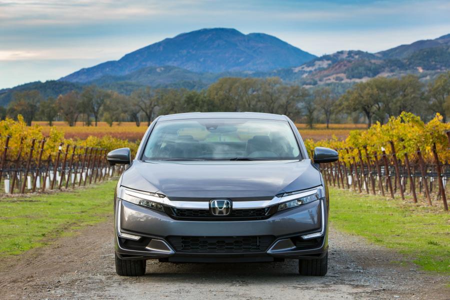  Honda Clarity Plug-In Hybrid 2017 года  (NA) (фото 22 из 84)